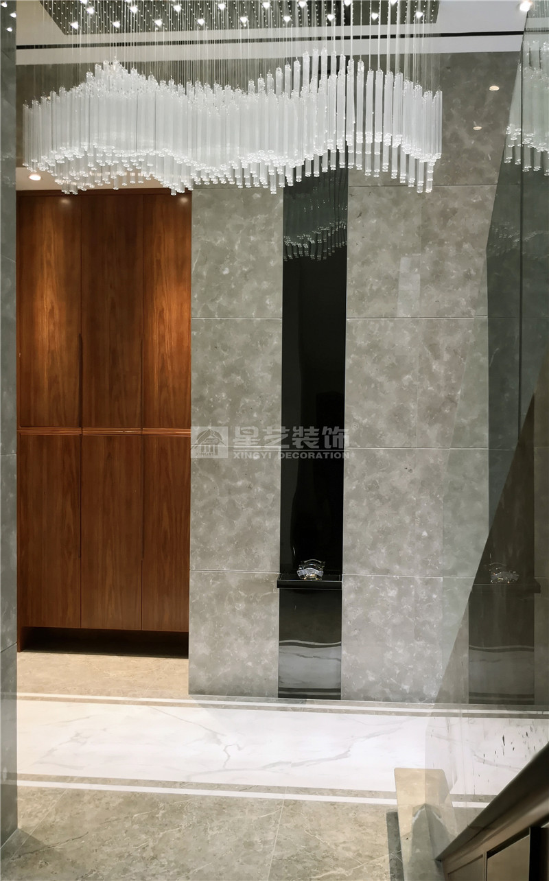 合景天俊229平吊頂燈飾裝修實(shí)景圖