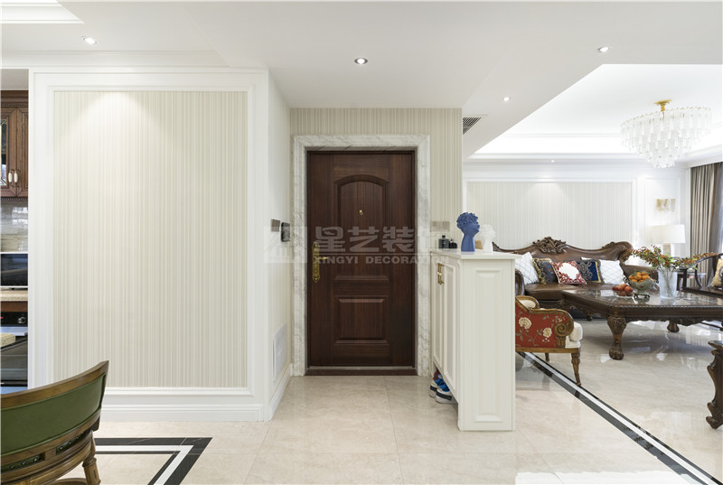 翡翠時(shí)光240平復(fù)式入戶(hù)裝修實(shí)景圖