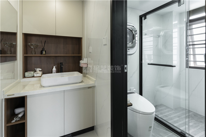 翡翠時光 復式270平衛(wèi)生間裝修實景圖