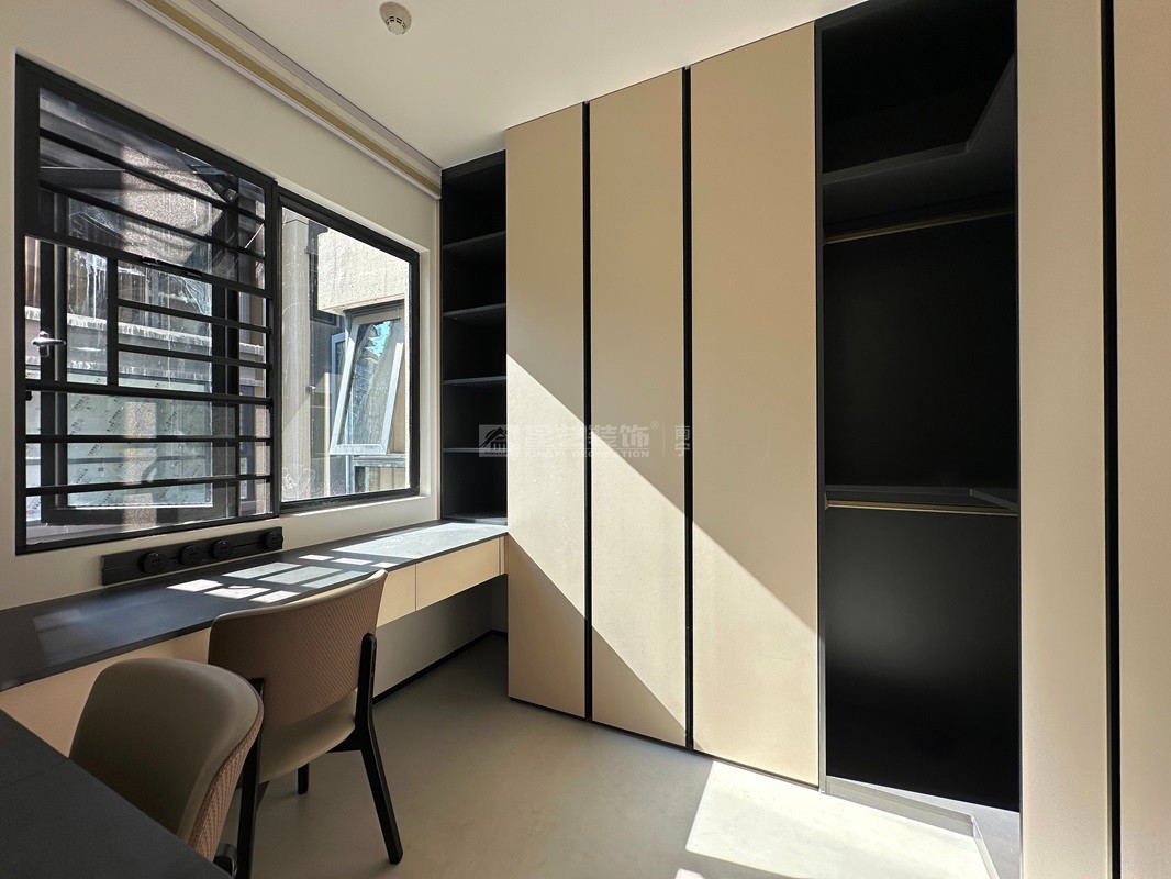 領譽府115平現代簡約書房裝修實景