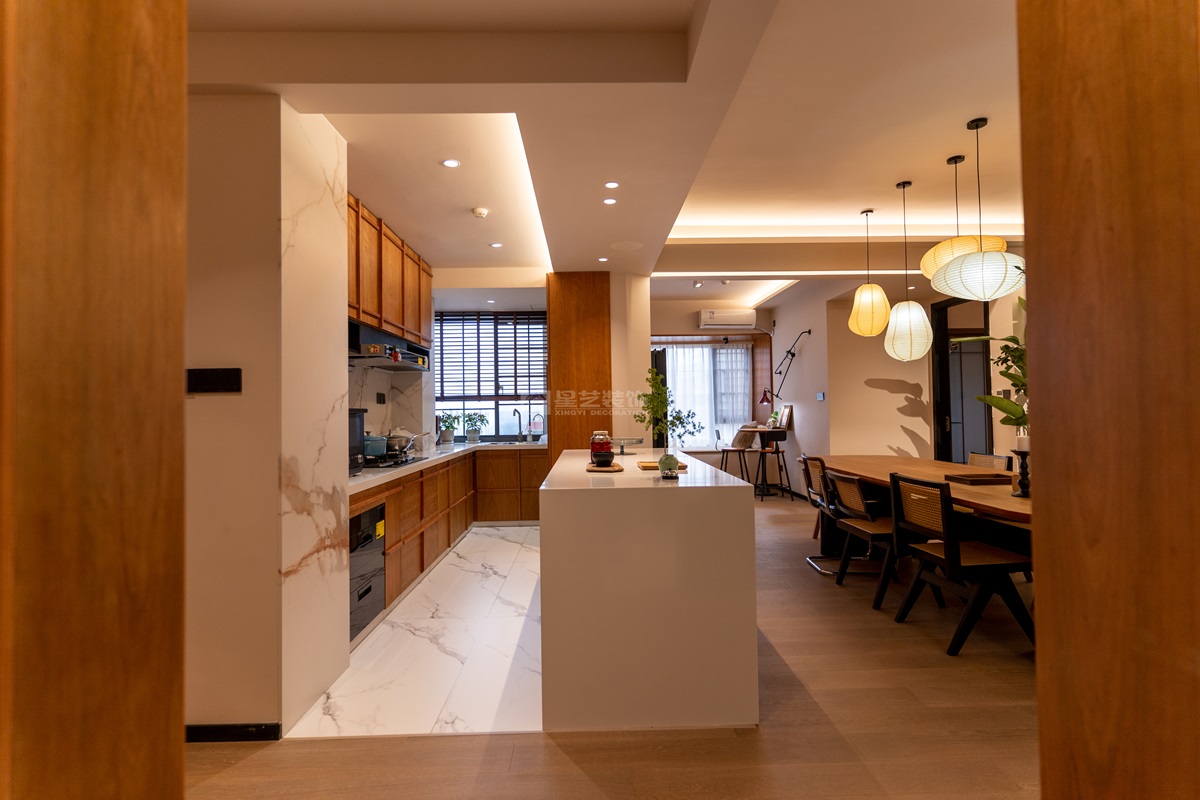 鳳景灣160平中古風(fēng)廚房裝修實景