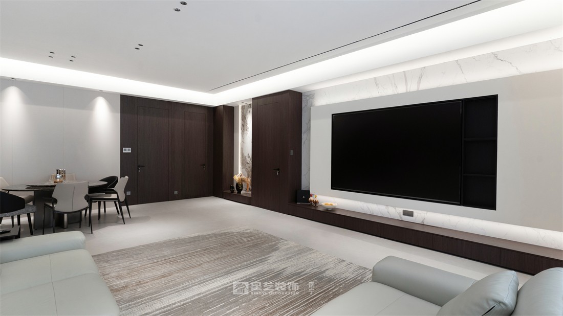 大唐臻觀196平現(xiàn)代簡約客廳裝修完工實景