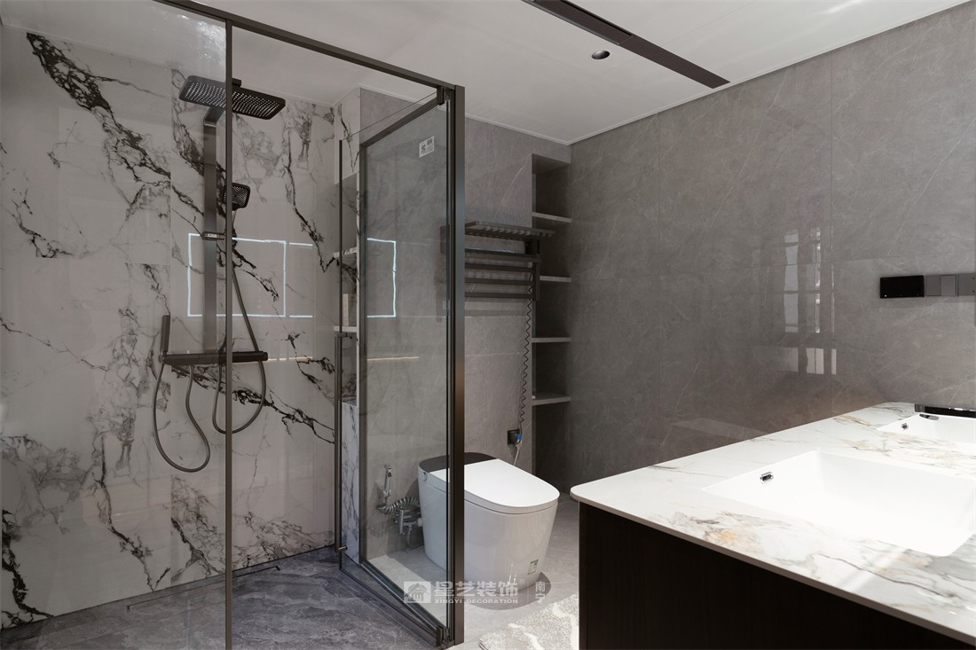 大唐臻觀196平現(xiàn)代簡約淋浴間裝修完工實景