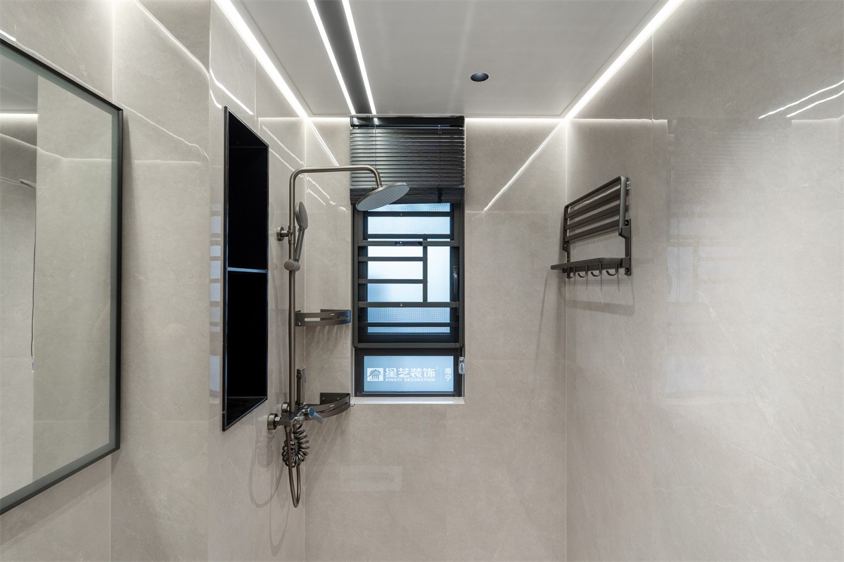 華潤西園潤府143平意式輕奢衛(wèi)生間裝修完工實景圖