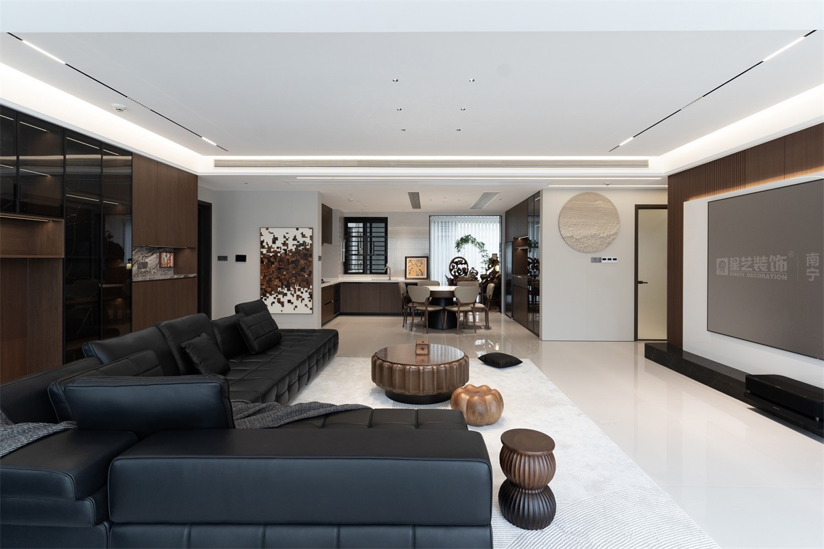 華潤西園潤府143平意式輕奢客廳裝修完工實景圖