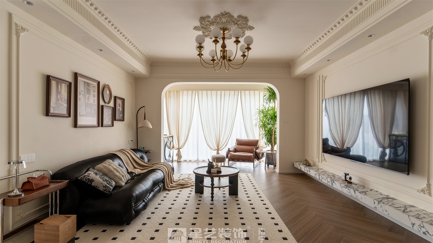 湖畔書院150平法式中古風客廳裝修完工實景圖